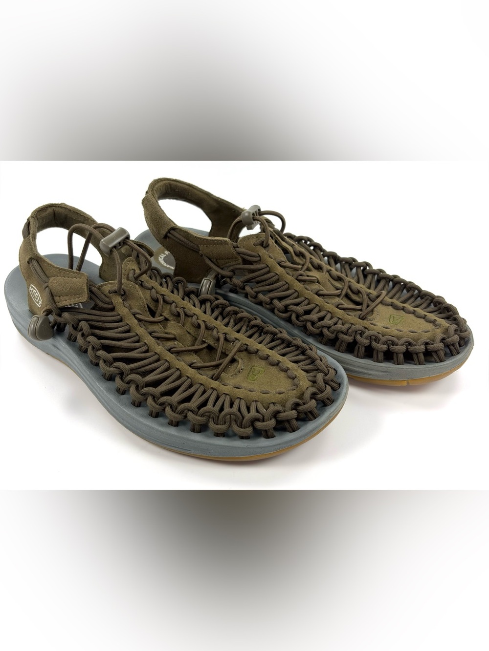 KEEN UNEEK Sandals Women’s Size 8.5 EU 39